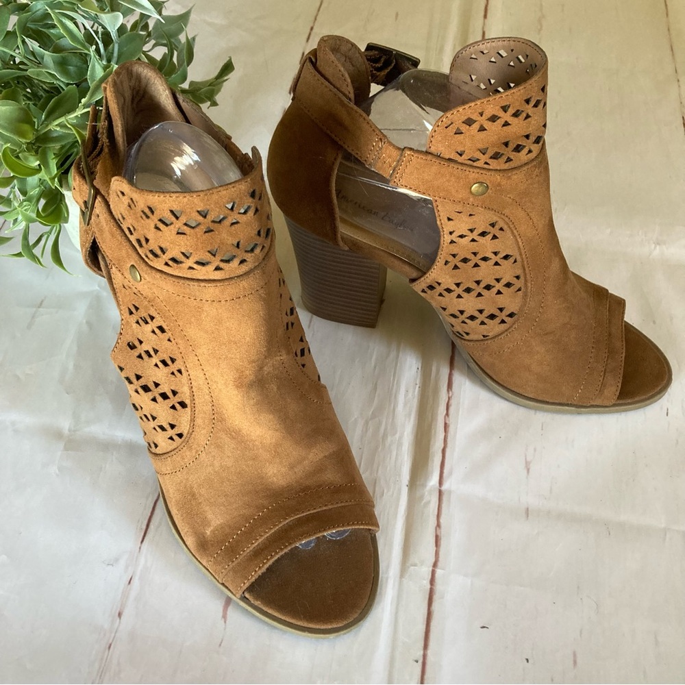 AMERICAN EAGLE • Camel Ankle Booties - Picture 10 of 12
